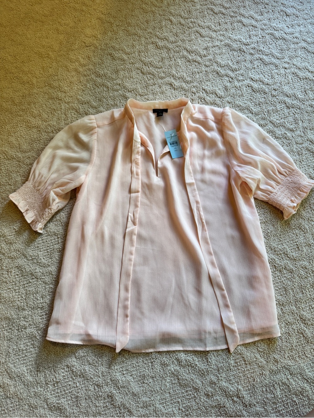 NWT Ann Taylor Light Pink Short Puff Sleeve Tie-Front Blouse